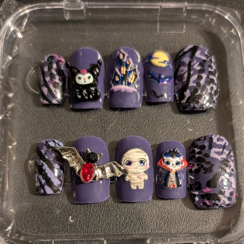 Handmade Halloween-Themed Custom Short Nails Sz 03224
